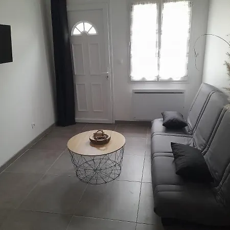 A La Campagne! Entierement Independant * Bonneuil-Les-Eaux